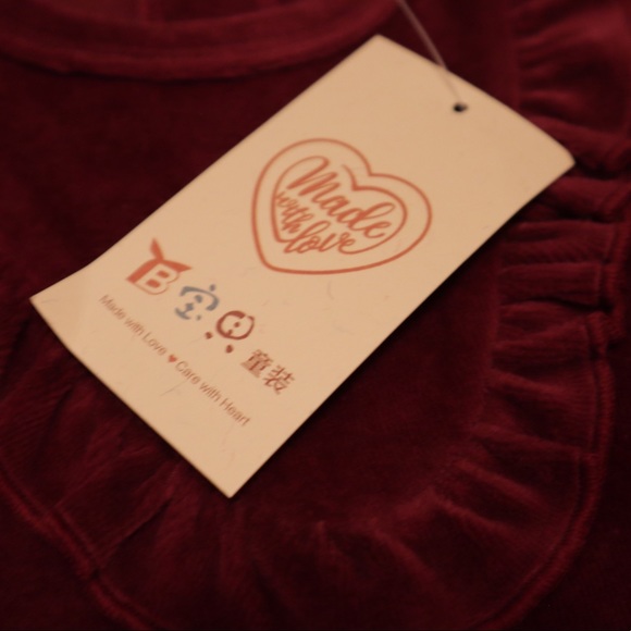 Made with love velour plum footie - Picture 2 of 3